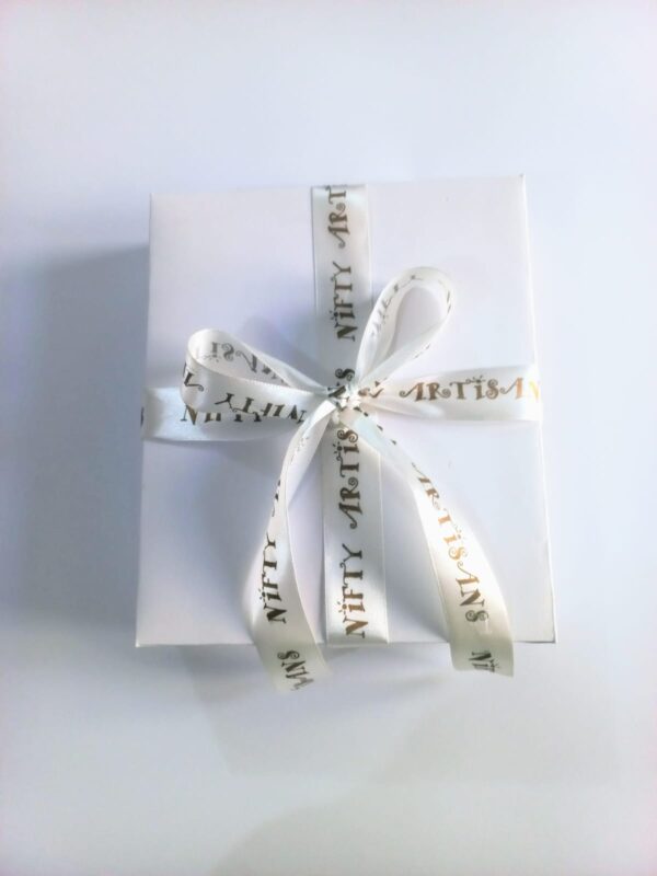 Small Gift Pack-Silvery Golden Theme - Image 2