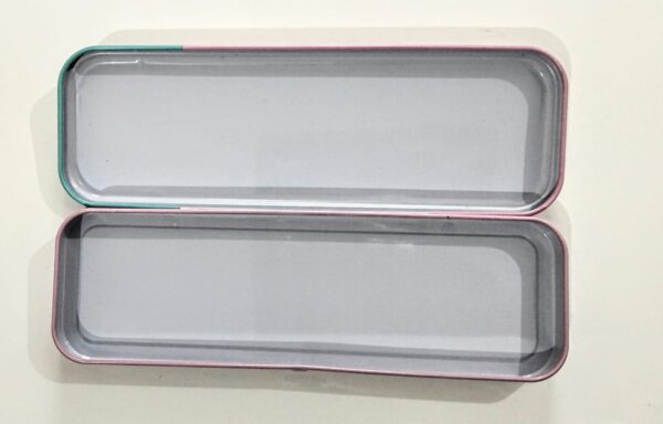 Geometry pencil case Lol doll beautiful printed metal made light weight strong body - Image 2